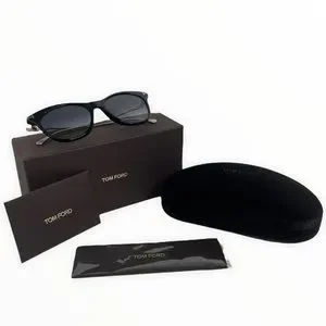 Tom Ford Women’s Sunglasses TF662 Black 01B Cat Eye ICON CAT EYE SUNGLASSES | TOM FORD Fashion main image 4